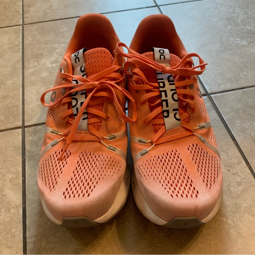 On Running Cloudsurfer Flame/White Size 12 Men’s … - image 3
